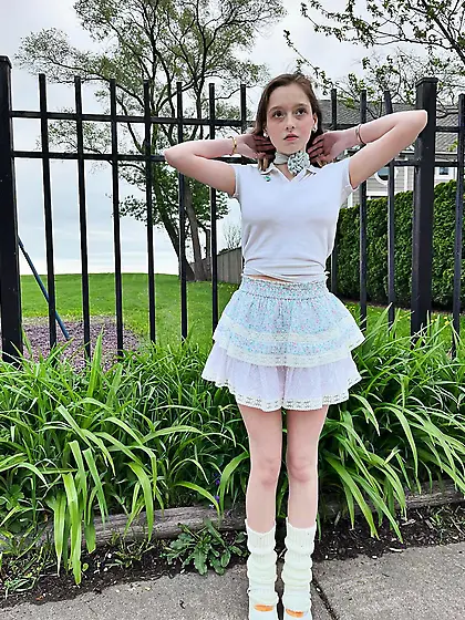 unoangryone white top