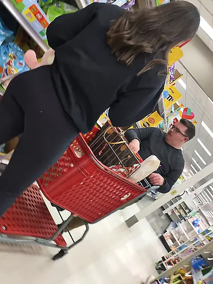 Brunette Pawg Spandex