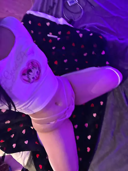 my girlfriend, need tribs