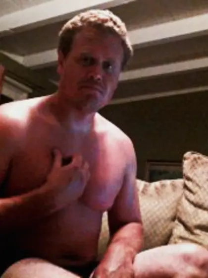 Blonde Bigjon32 Striptease.