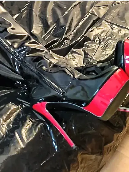 Cum on Black High Heel Patent Boots