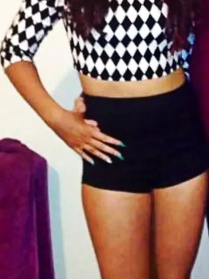 Facebook Beotches- Dembi