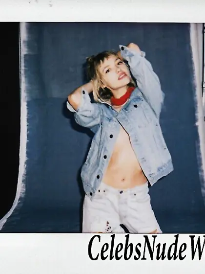 Braless Photos of Cora Keegan