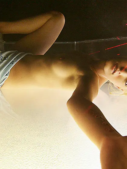 Cute teen chick Kimberly Kane spreads her legs and toys her hung