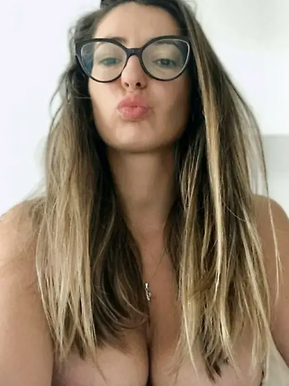 Exposed unaware slutwife Rita,  age 40 from Brazil