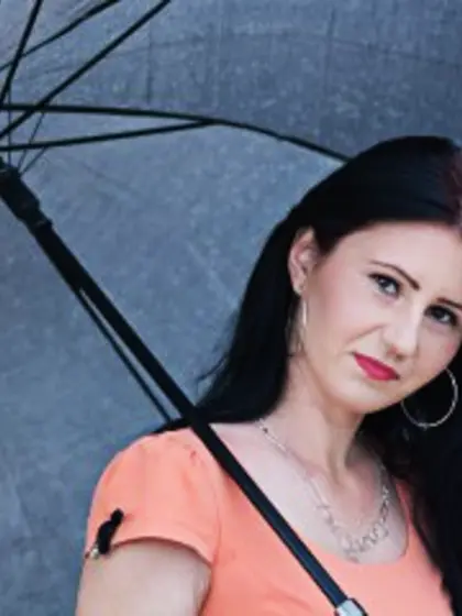 Brunette Teen Sara Smoking.