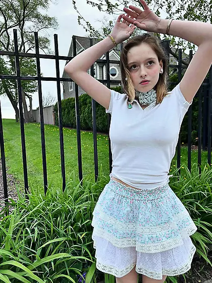 unoangryone white top