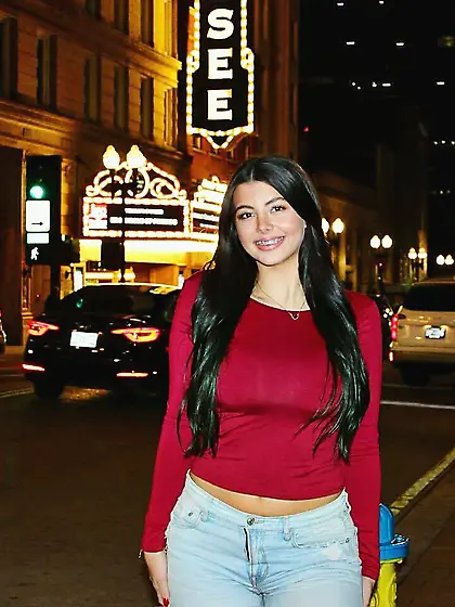 Gracie Busty Cute Nonnude NN