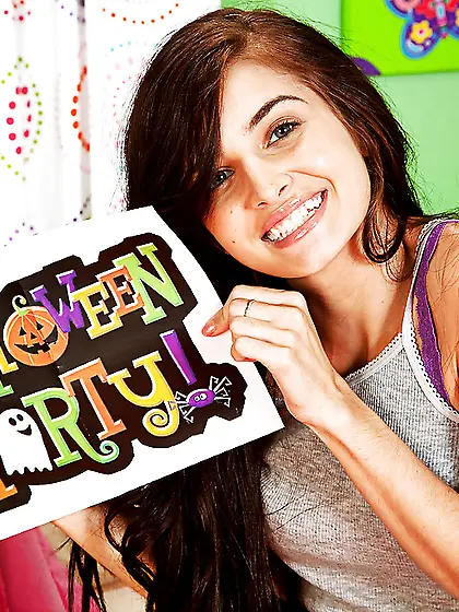 Hot ass small tits brunette