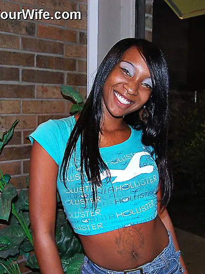 Super sexy black babe