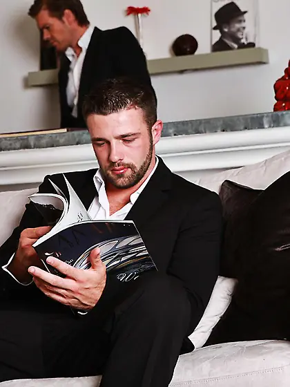 Dirty girls Sienna Day and Jasmine Jae enjoy in seducing a guy t