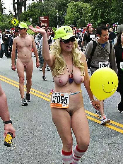 San Francisco Nudists at Bay to Breakers