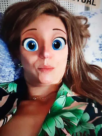 Que alternes su vagina con mi bocaQuiero lamer su