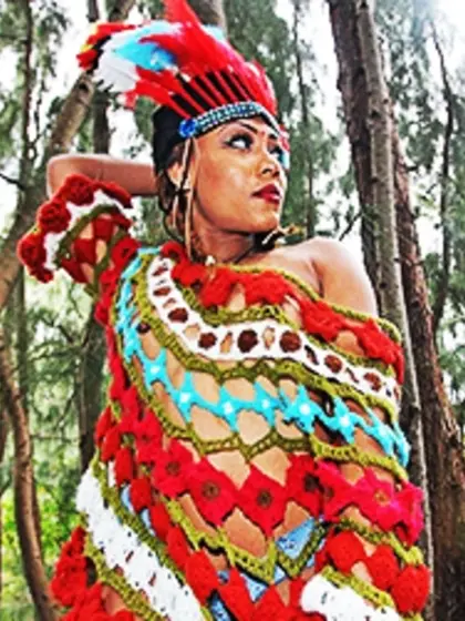 Bootylicious latina babe ethnic