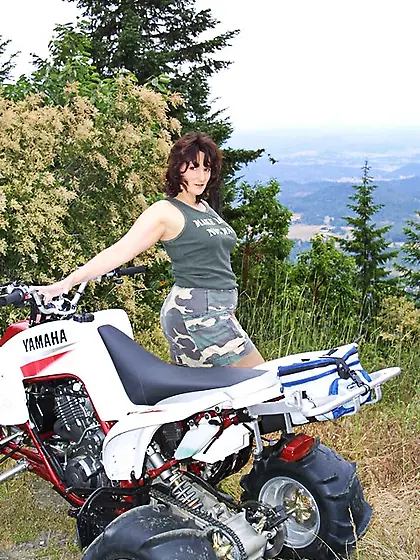 Exhibitionist Flashing Reba from United States