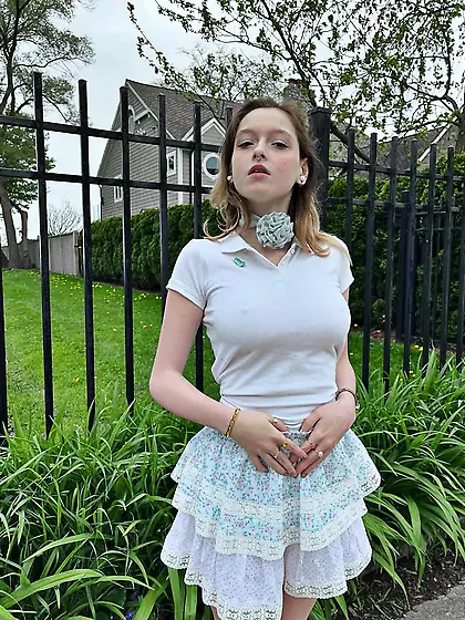 unoangryone white top