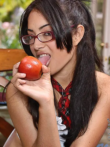 20 yo Andrea Kelly