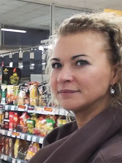 Tattooed kinky blonde fucked in her perfect...