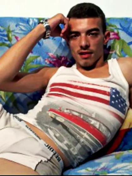 Brunette mikey perform anal