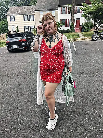 Her dad must be so proud of his stinky ginger slut