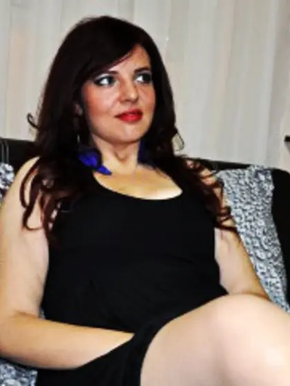 Redhead Sharonmoore.