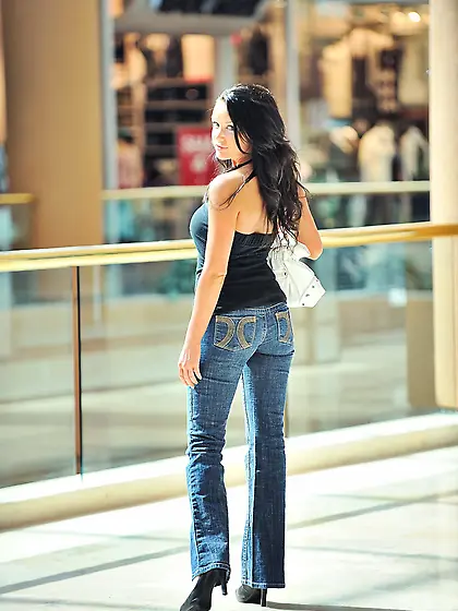 Devaun FTV Girl takes her tight blue jeans off and then shows he