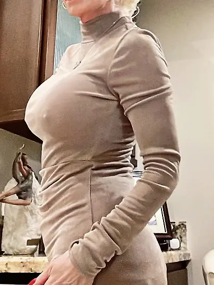 Photos for sexual pleasure and photo sharing.