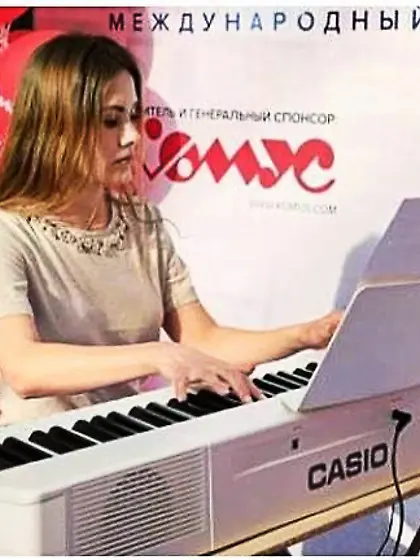 Russian fuckmeat slut Ekaterina exposed