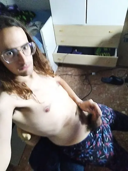 Cute boy worshipping me