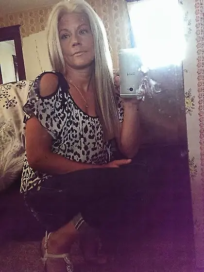 My stinky butt slut mom