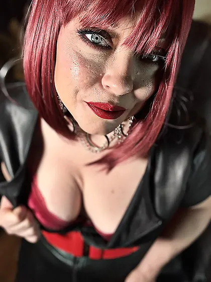 Tina Snua Selfies #115