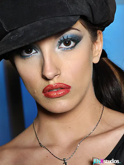 Steaming hot chick wearing