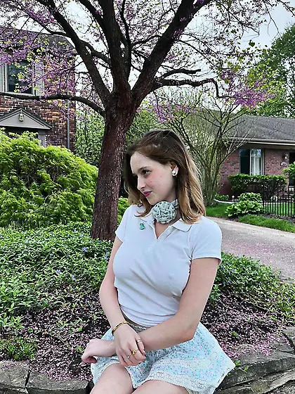 unoangryone white top