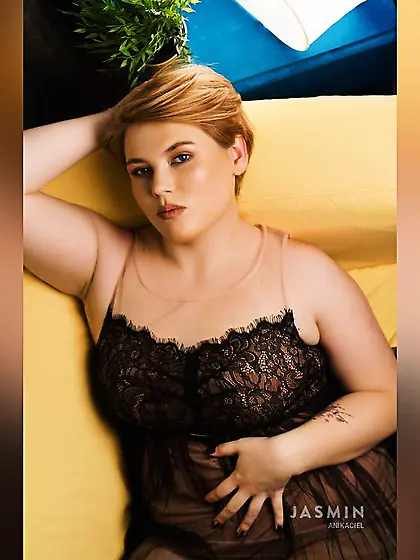 Teen big tits close up