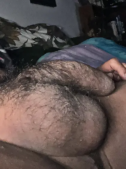 Need a rimjob and some ball licking