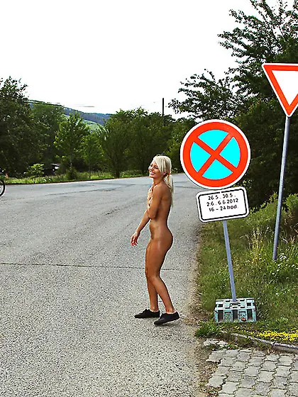 Raunchy vamp black sneakers