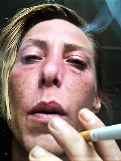 NANA SMOKES CIGARETTES