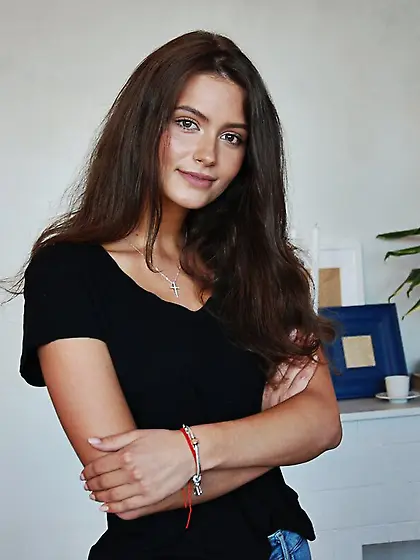 Stunning teen model teases with her perfect...