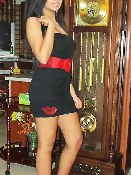 Niloofar - Iranian - Persian splendid lady