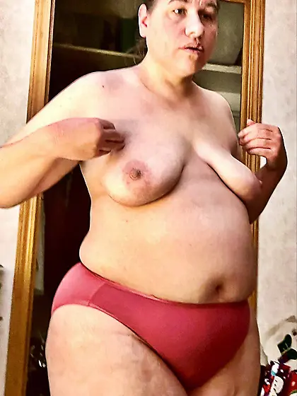 Emma lost on poker. Punishment is to get exposed!!