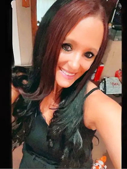 Cute Courtney wanted to show her tits for GGW