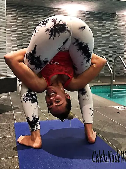 Miley Cyrus Ass Photo