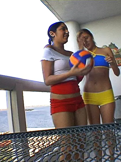 Some big ass latina booties for you!