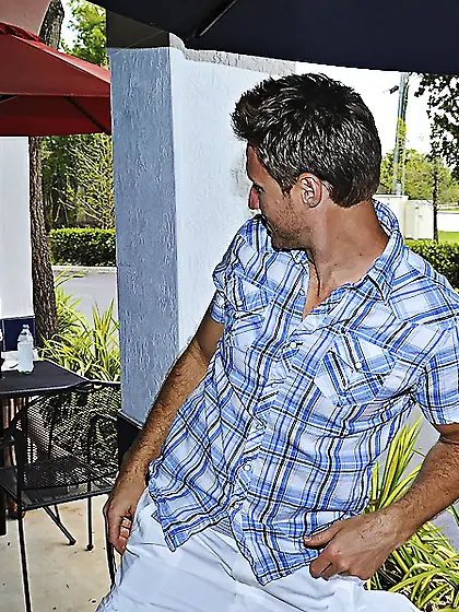 Syren De Mer takes all of her clothes for the camera and gets he