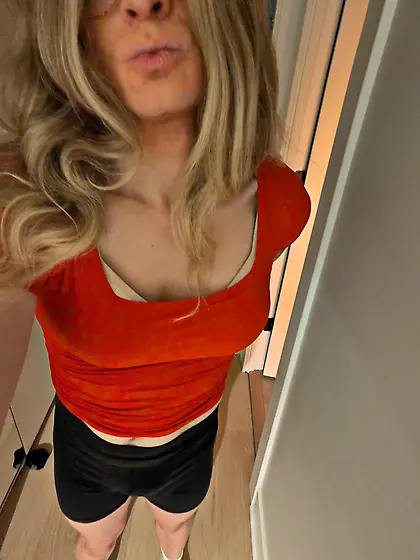 feeling myself in red