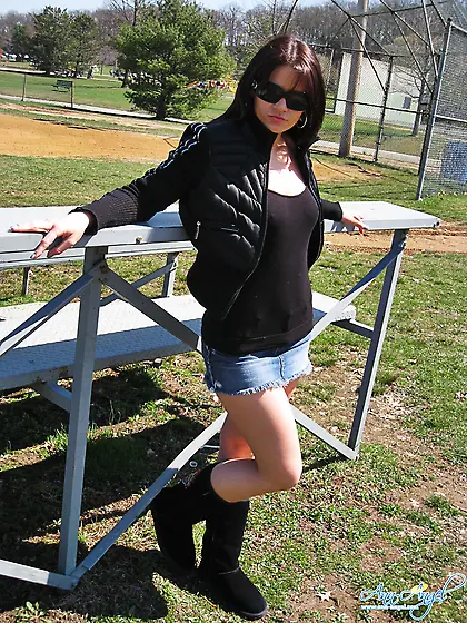 Ann Angel takes her tight denim skirt off and shows us her amazi