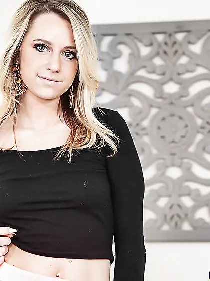 Fun for modest blonde begins with unhurried striptease in living