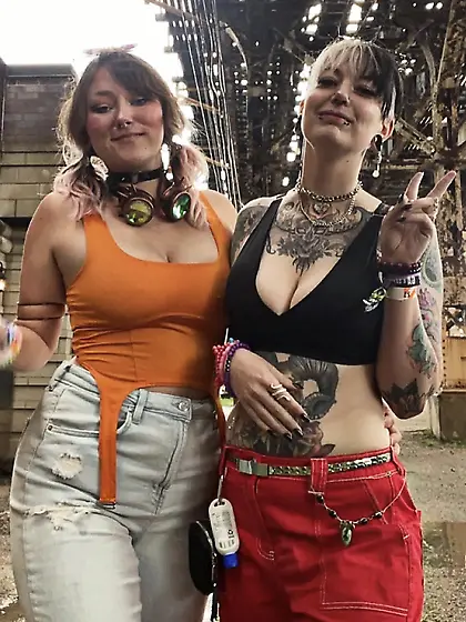 Goth Ex Tori and her sister Angela