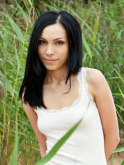 See the incredible clean shaved pussy of the sexy girl Lily Nubi