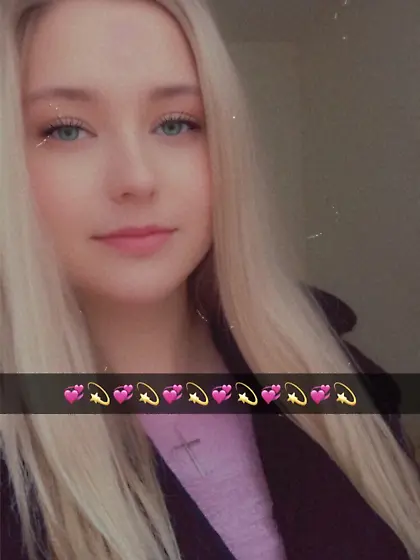 Ukrainian refugee dream teen